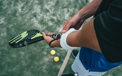 Barang Utama yang Wajib Dimiliki Pemula untuk Main Tenis